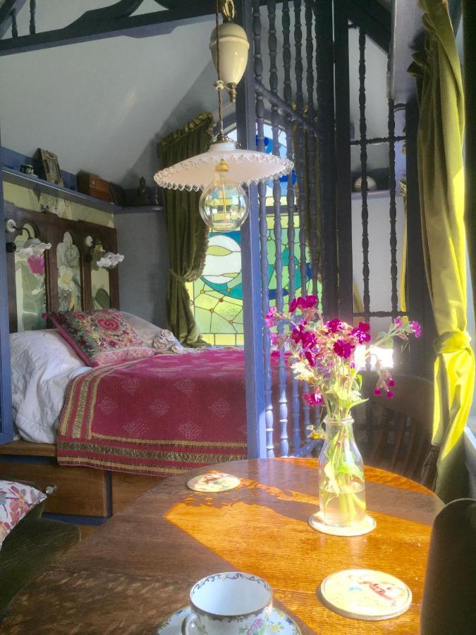 The Tabernacle At Frieda And The Moon Villa Lanreath Eksteriør bilde
